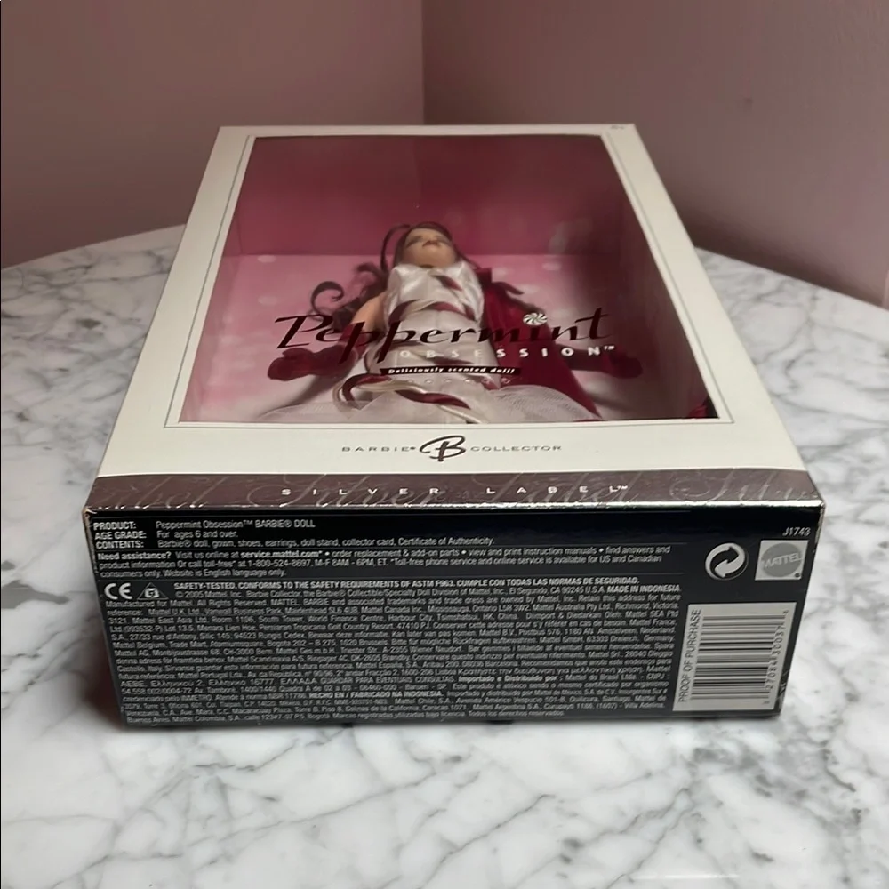 2005 Barbie Collector Peppermint Obsession Doll - Picture 2 of 6